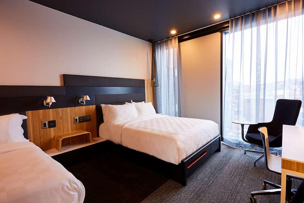 Alt Hotel Calgary East Village Δωμάτιο φωτογραφία