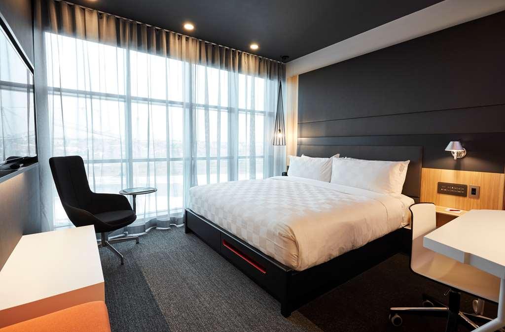 Alt Hotel Calgary East Village Δωμάτιο φωτογραφία