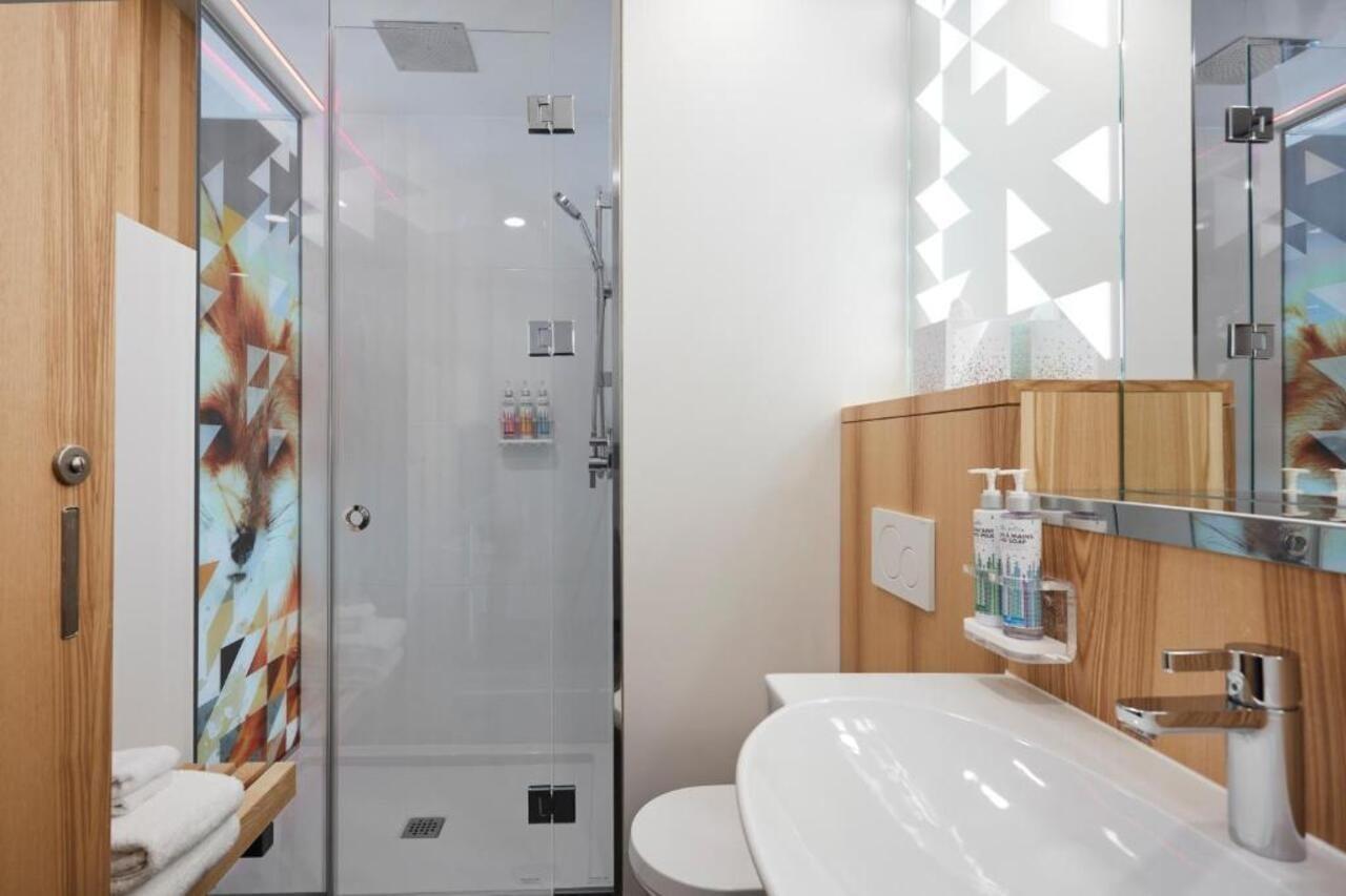 Alt Hotel Calgary East Village Εξωτερικό φωτογραφία