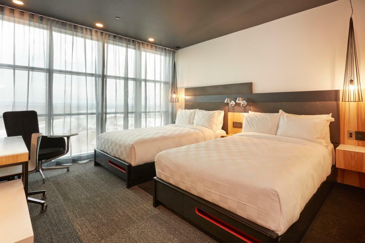 Alt Hotel Calgary East Village Εξωτερικό φωτογραφία