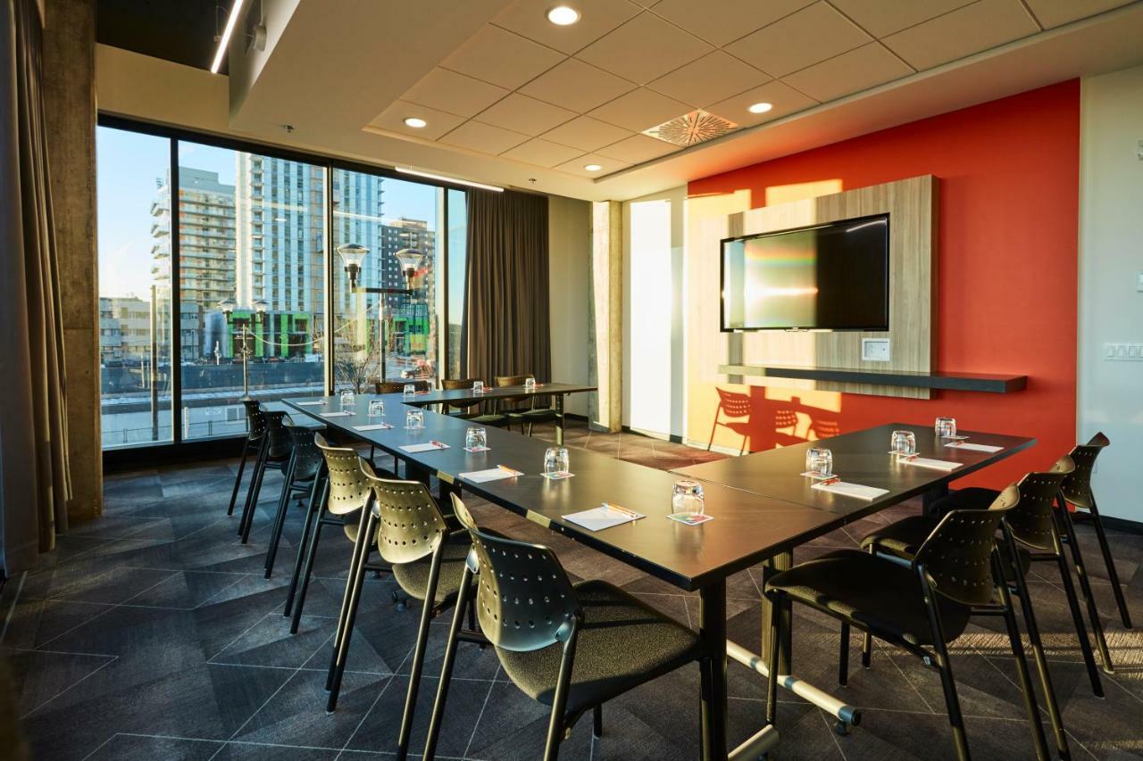 Alt Hotel Calgary East Village Εξωτερικό φωτογραφία