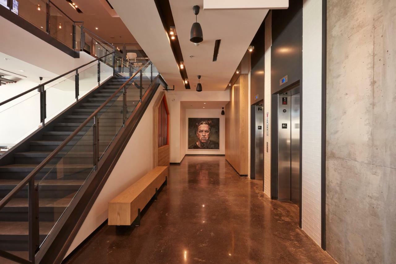 Alt Hotel Calgary East Village Εξωτερικό φωτογραφία