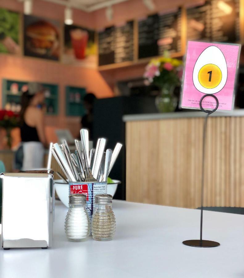Alt Hotel Calgary East Village Εξωτερικό φωτογραφία